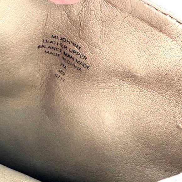 Marc Fisher Johnny Embroidered Boots 7 Gray Suede NWOT Ankle Booties Floral Heel - Picture 4 of 6